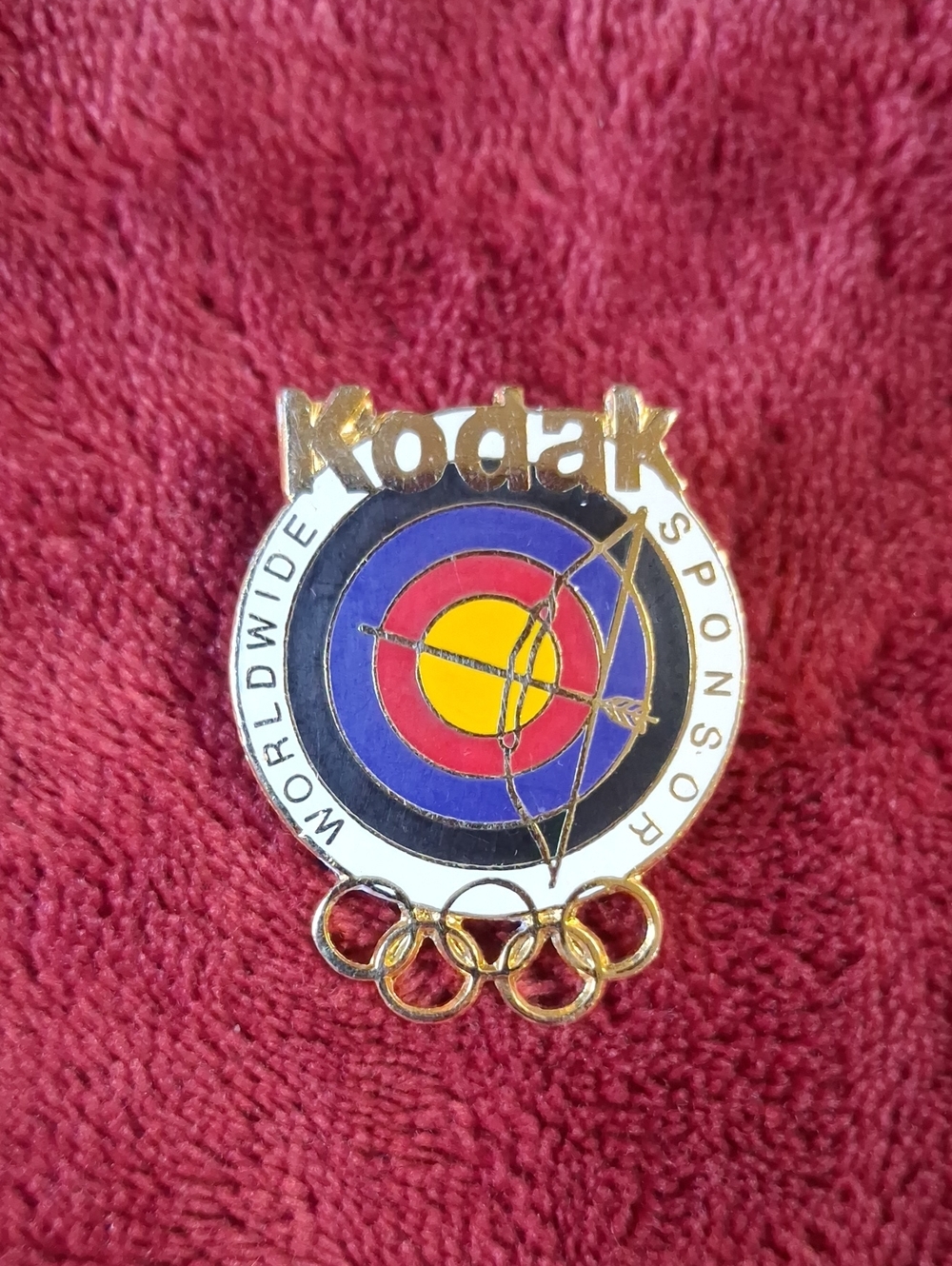 Kodak Gold-Tone Olympic Archery Target Pin with Blue, Red, Yellow